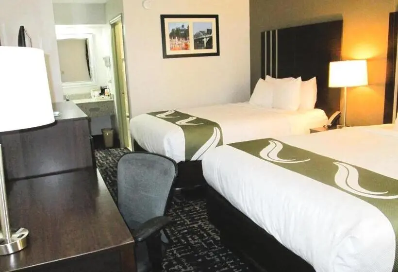 スタンダードルーム, Quality Inn Cleveland North