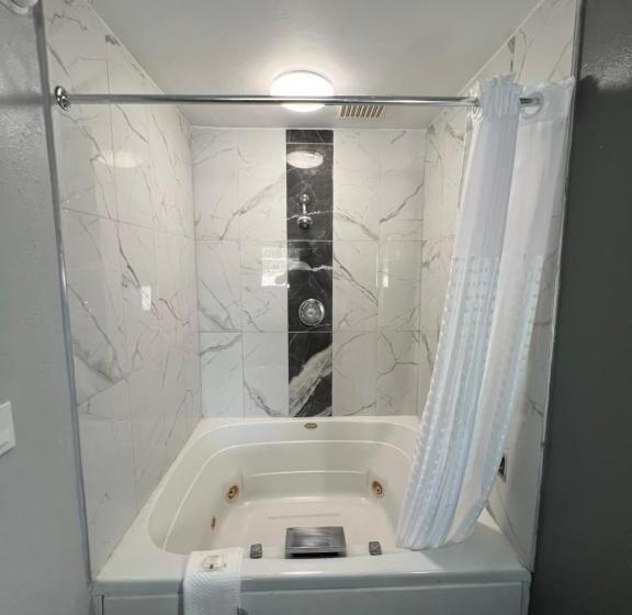 جناح سرير كينج, Quality Inn