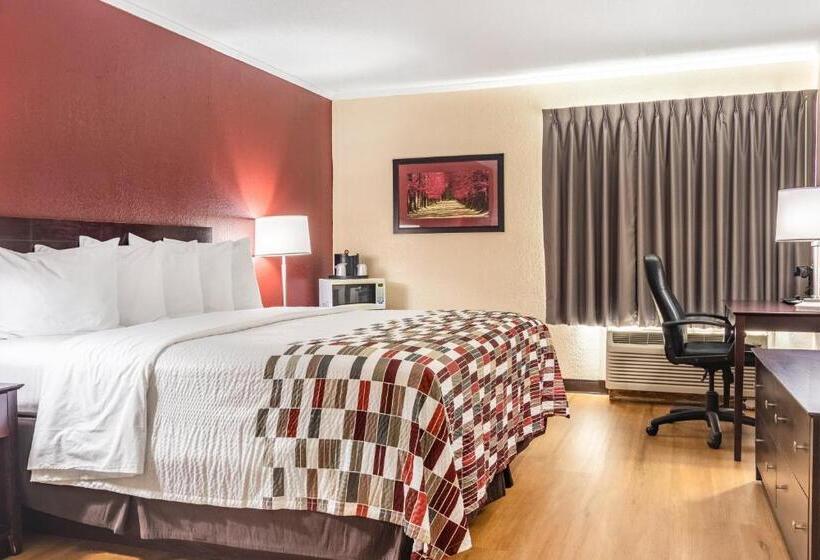 带大床的高级房间, Red Roof Inn Ashtabula Austinburg