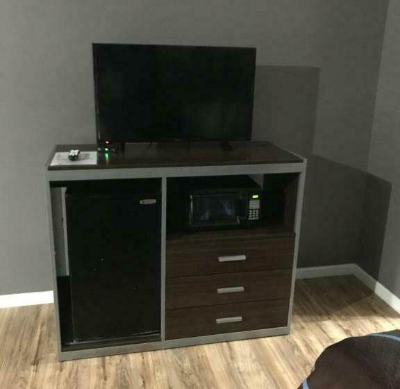 标准间, Super 8 By Wyndham Slidell