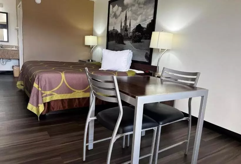 Standard-invahuone King-vuode, Super 8 By Wyndham Slidell