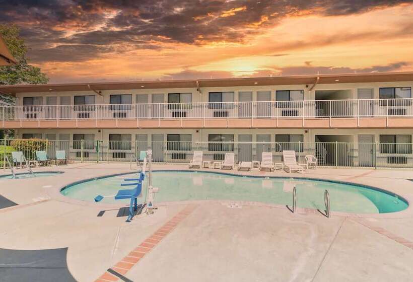 商务房间, The Oakhurst Inn At Yosemite