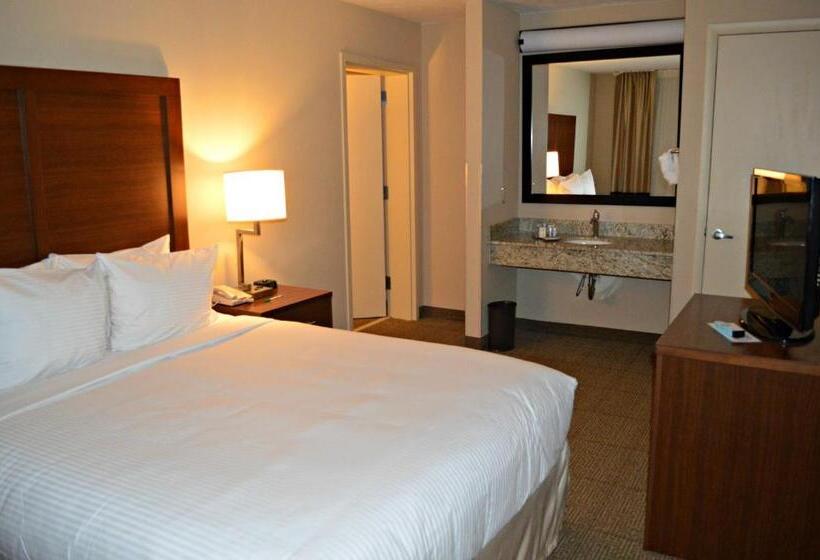 带2个卧室的套房, Wyndham Garden Hotel Cross Lanes Charleston