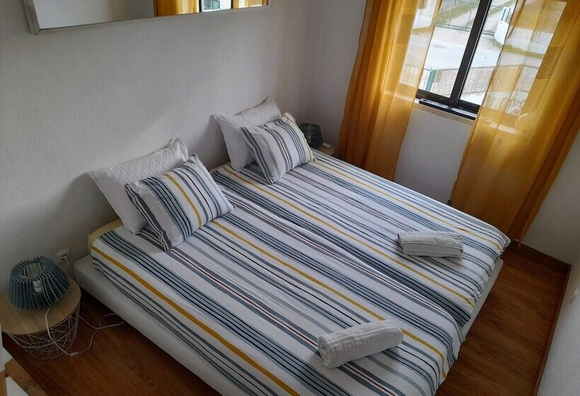 带共用浴室的标准房间, Sublime Sun & Van By Meco Stays