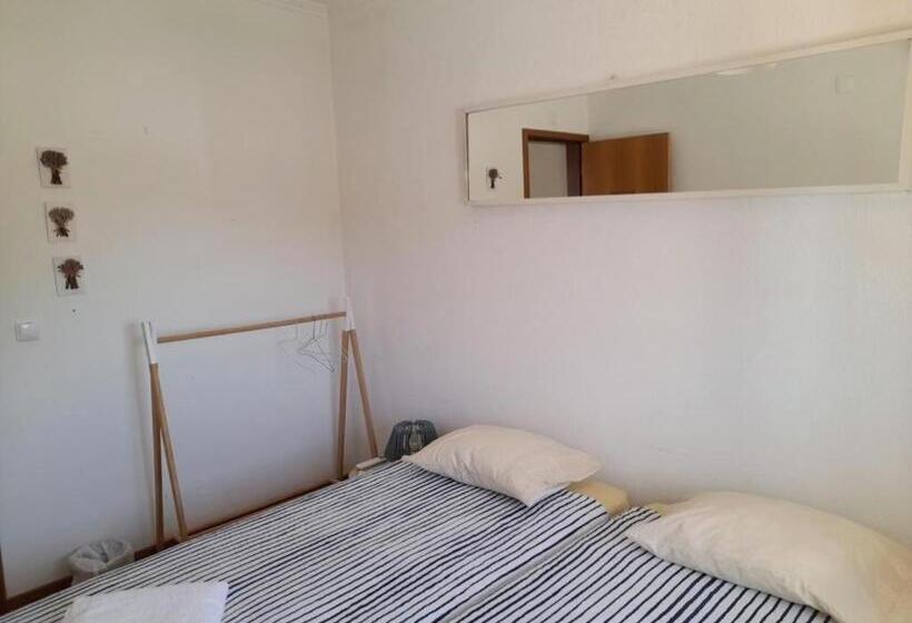 带共用浴室的标准房间, Sublime Sun & Van By Meco Stays