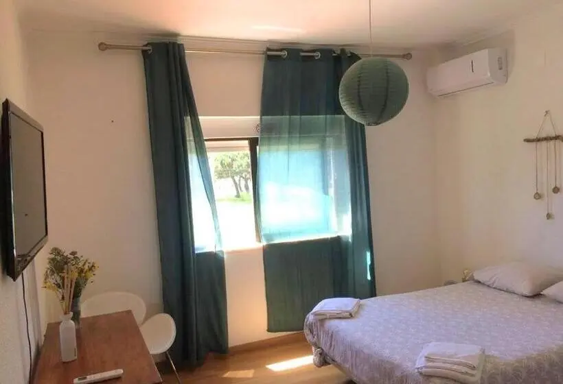 スイート, Sublime Sun & Van By Meco Stays