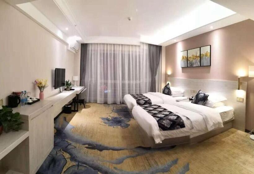 Номер Deluxe, Demei Boutique