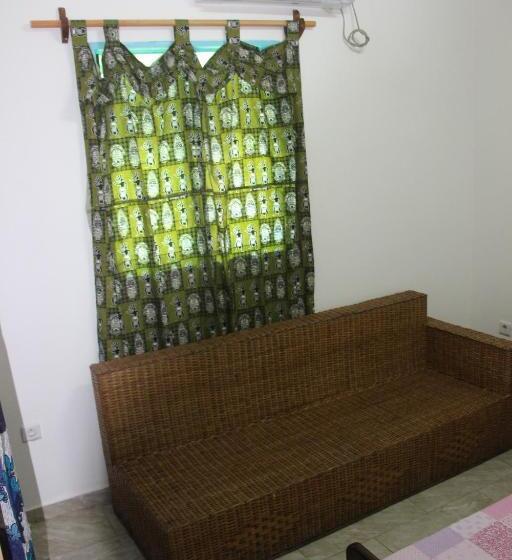 استودیو استاندارد با چشمانداز باغ, Ocean Si Mansion