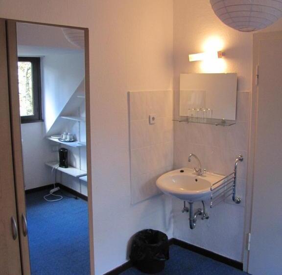 غرفة قياسية ثلاثية حمام مشترك, Haus Annaberg