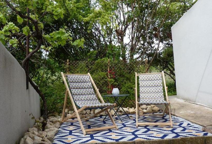 ファミリールーム, Le Mas De La Diligence