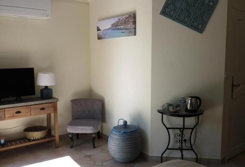 スタンダードルーム, Le Mas De La Diligence