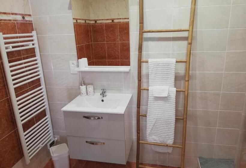 ベーシックルーム, Le Mas De La Diligence