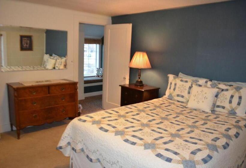 منزل 3 غرف نوم, Colony Inn