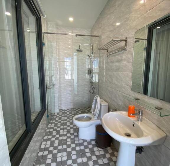 اتاق استاندارد چهارنفره با بالکن, Daisy House