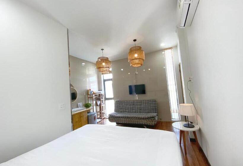 اتاق استاندارد سه تخته با چشمانداز, Daisy House