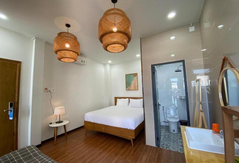 اتاق استاندارد سه تخته با چشمانداز, Daisy House