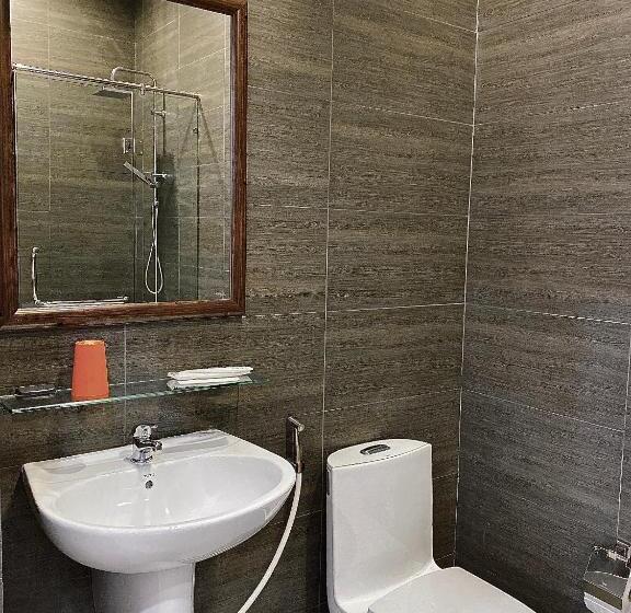اتاق استاندارد, Daisy House