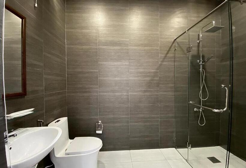 اتاق استاندارد, Daisy House