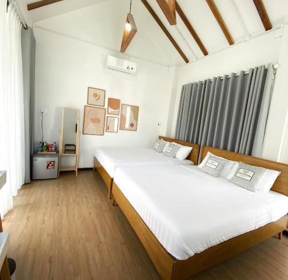 اتاق استاندارد چهارنفره با بالکن, Daisy House