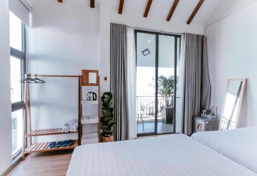 اتاق استاندارد چهارنفره با بالکن, Daisy House