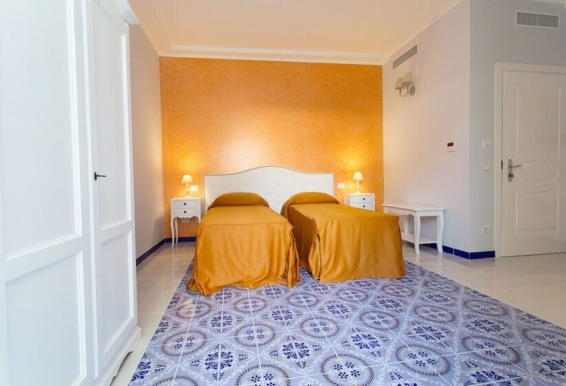 스탠다드 룸, Odysseus