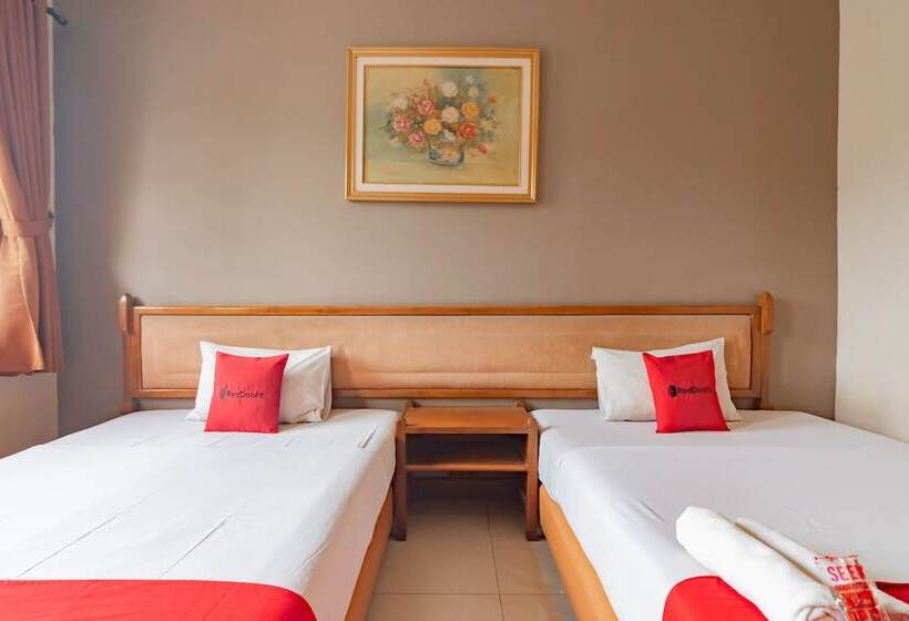 디럭스 룸, Reddoorz Near Institut Teknologi Bandung 2