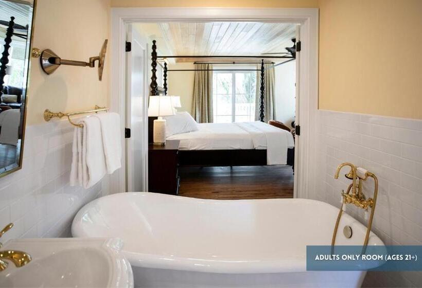 إستوديو ديلوكس, Grassy Flats Resort & Beach Club