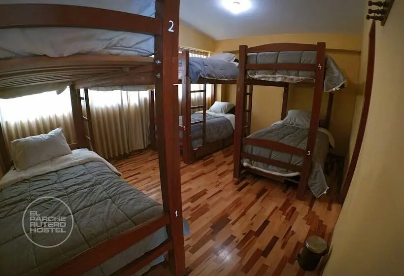 ルームシェアのワンベッド, El Parche Rutero Hostel