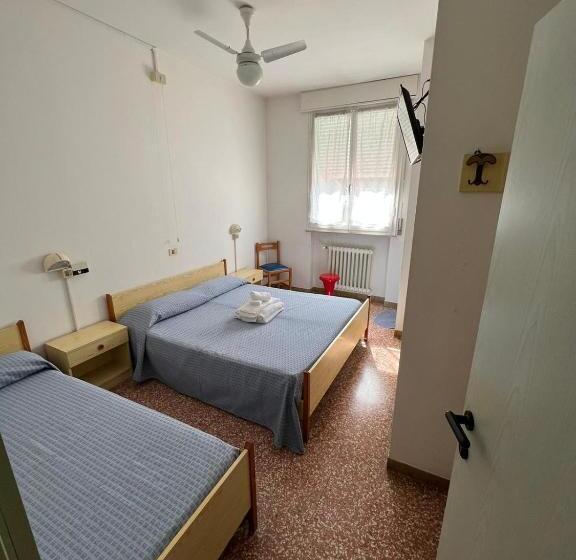 חדר בסיסי לשלושה, Maddalena