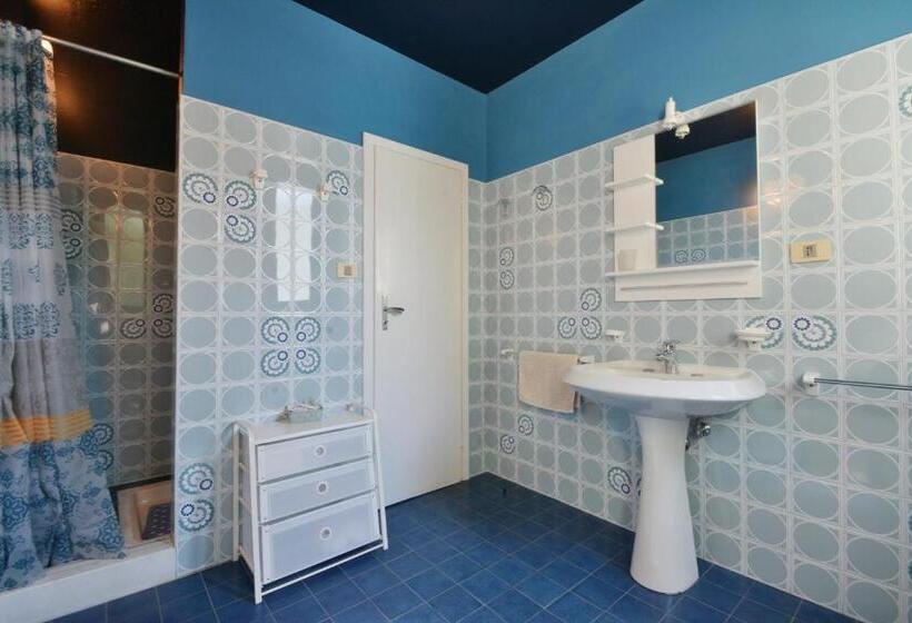 חדר משפתחתי סופריור, Maddalena