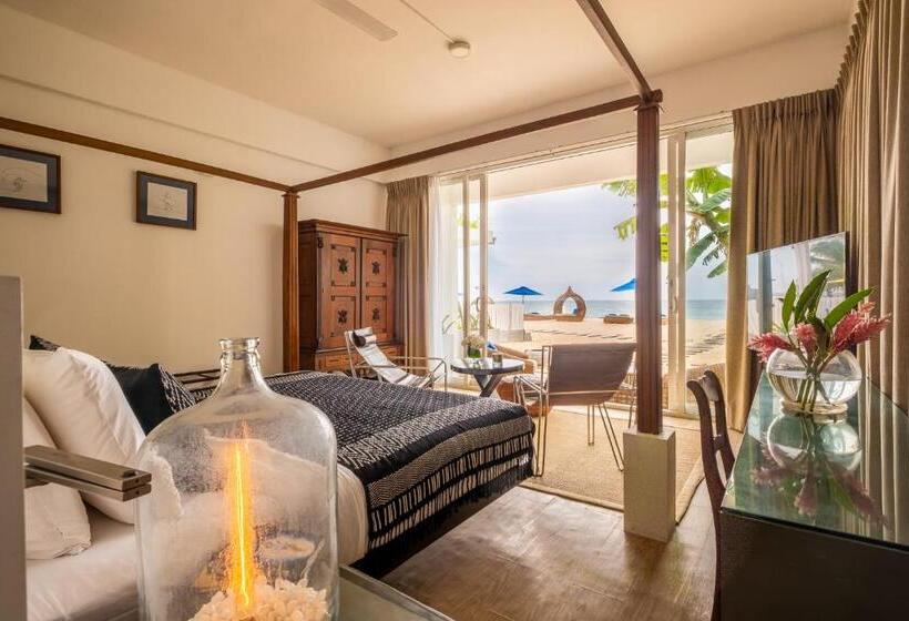 סוויטה עם טרסה, The Beach House By Reveal