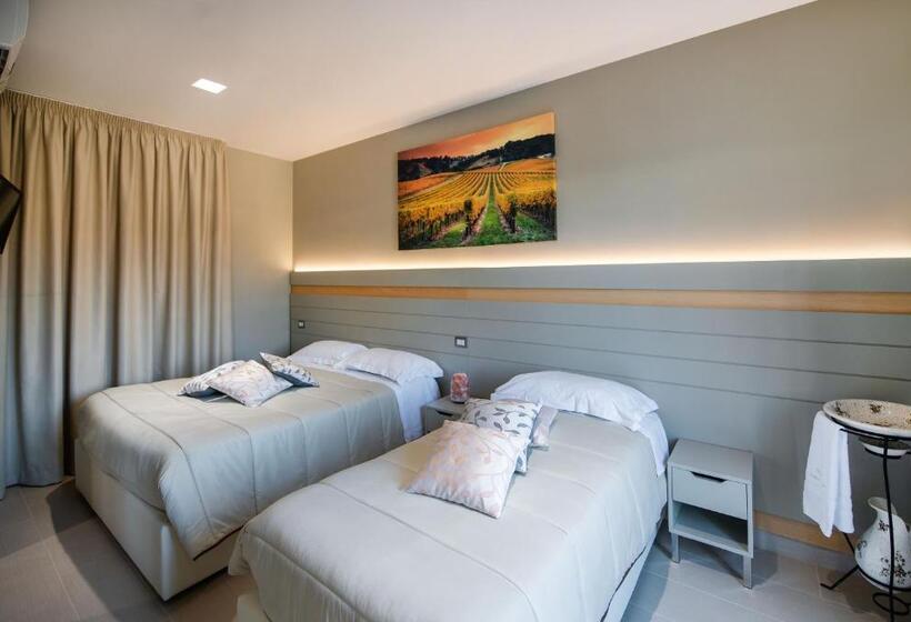 テラス付スタンダードルーム, Regina Viarum