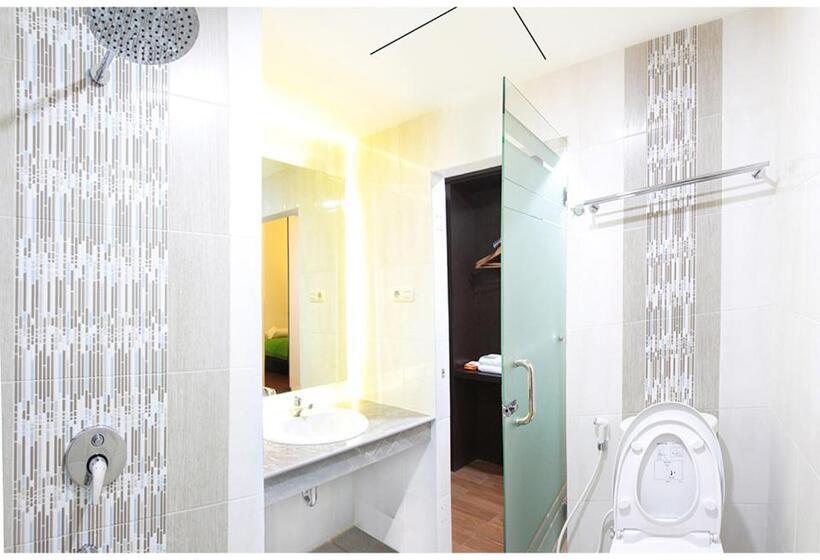 Номер Superior, Emerald