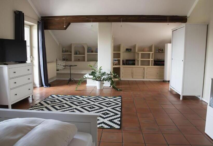 آپارتمان 1 خوابه, Fischerstüberl Attel