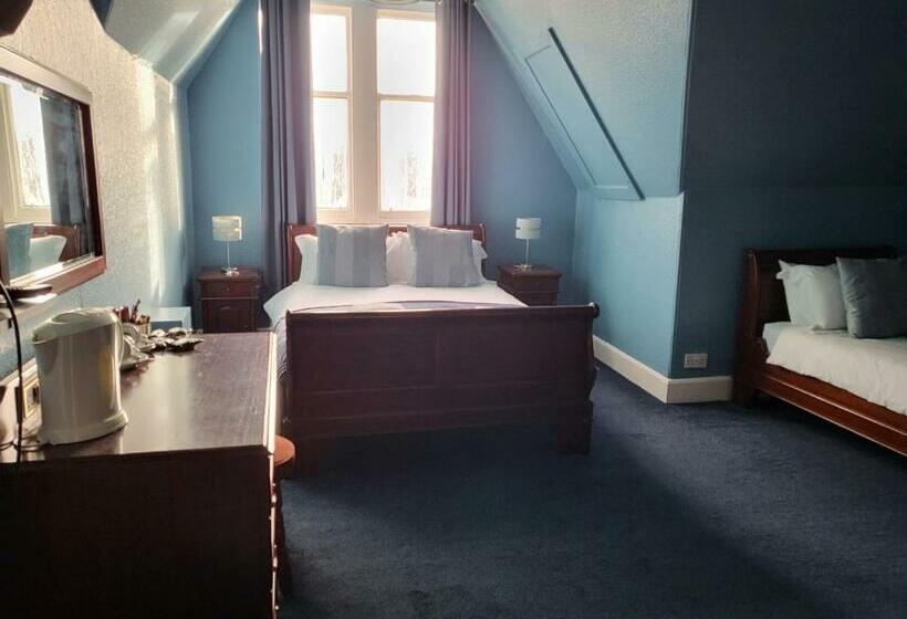 四人标准间, Carlton