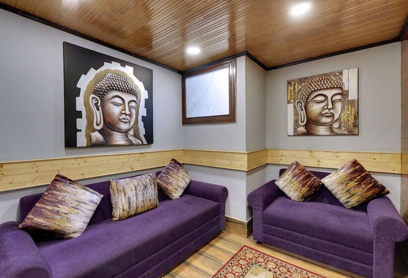 패밀리 룸, Sumitel Darjeeling