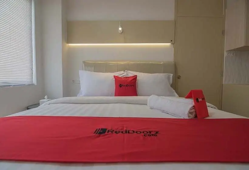 Camera Standard, Reddoorz Apartment @ Sentul Tower
