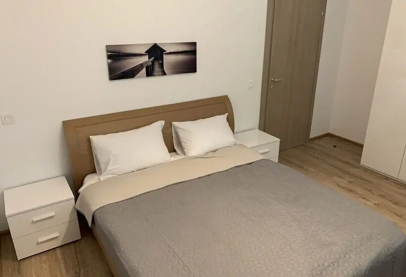 1ベッドルームアパートメント, Snagov Lake Suites