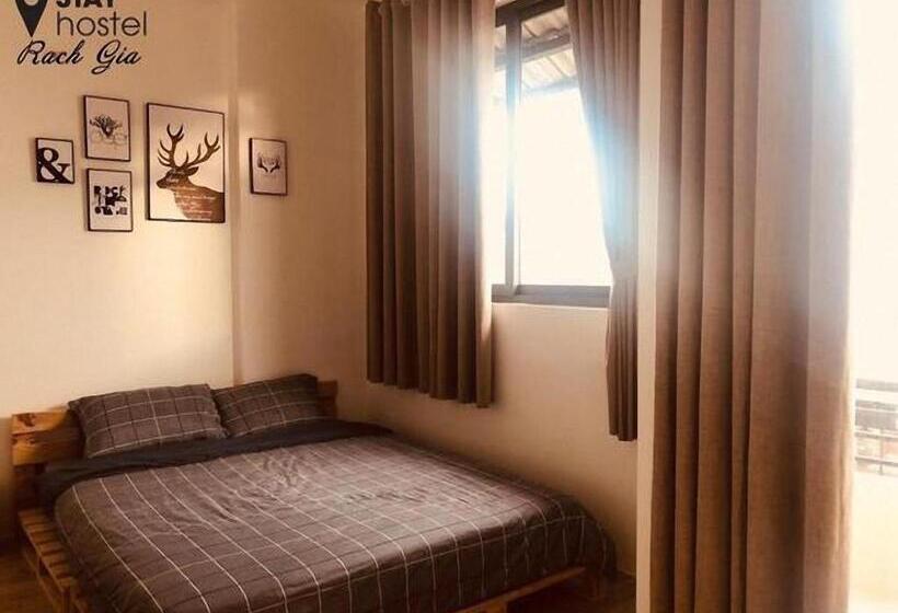 اتاق استاندارد با بالکن, Stay Hostel 300m From The Ferry