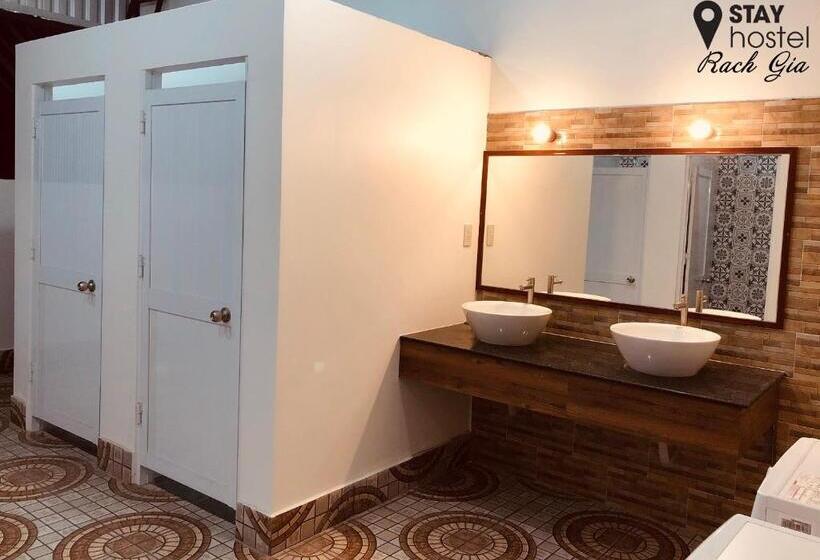 اتاق استاندارد با سرویس بهداشتی مشترک, Stay Hostel 300m From The Ferry