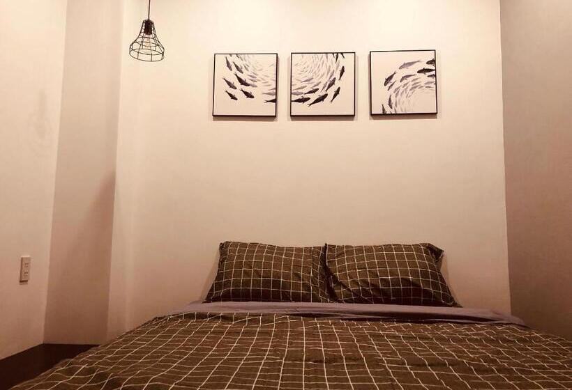 اتاق استاندارد با سرویس بهداشتی مشترک, Stay Hostel 300m From The Ferry