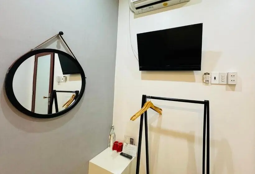 اتاق استاندارد با سرویس بهداشتی مشترک, Stay Hostel   300m From The Ferry