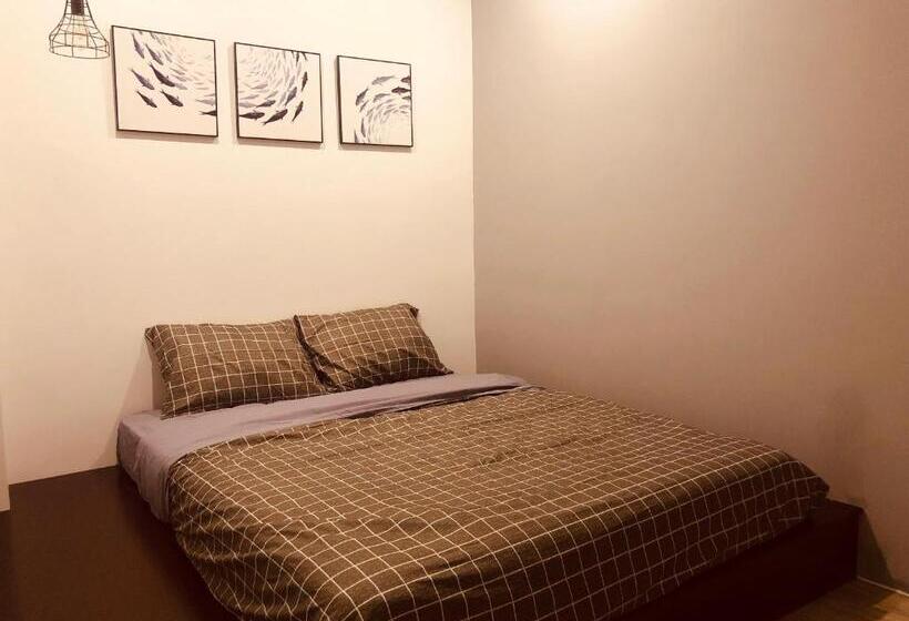 اتاق استاندارد با سرویس بهداشتی مشترک, Stay Hostel 300m From The Ferry