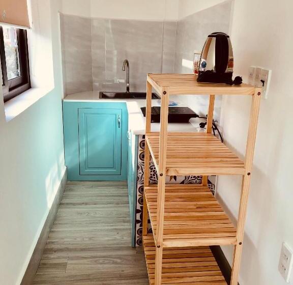 استودیو استاندارد با بالکن, Stay Hostel 300m From The Ferry