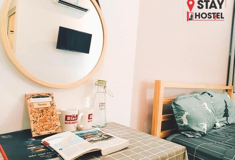 استودیو استاندارد با بالکن, Stay Hostel   300m From The Ferry