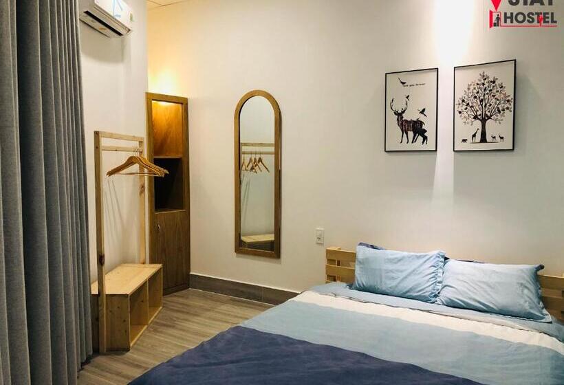 اتاق استاندارد چهارنفره با بالکن, Stay Hostel   300m From The Ferry