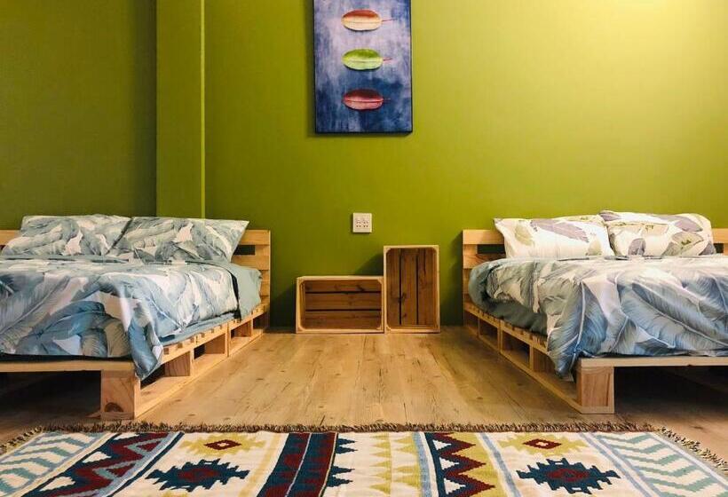اتاق استاندارد چهار تخته, Stay Hostel   300m From The Ferry