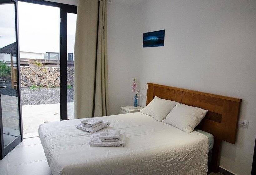 غرفة قياسية, Maar House Lajares