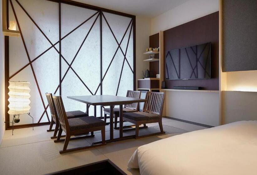 اتاق خانوادگی, Amanek Kanazawa