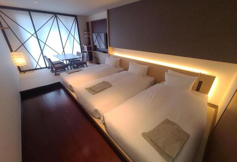 اتاق خانوادگی, Amanek Kanazawa